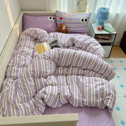91家纺网 家纺一手货源 找家纺 红嘴企鹅2025新款多巴胺全棉四件套-显眼条纹系列 多巴胺-条纹紫