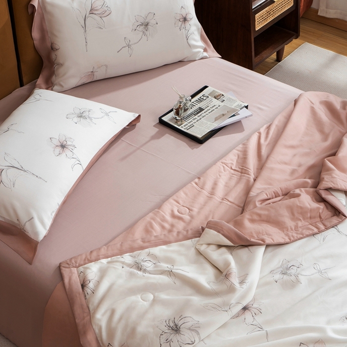 91家纺网 家纺一手货源 找家纺 黛舒家居 2024新款莱赛尔天丝大豆夏被四件套 暗香