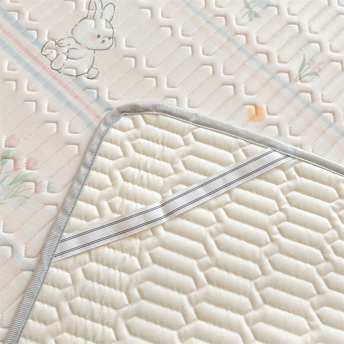 91家纺网 家纺一手货源 找家纺 慕尚家纺 2025新款凉感丝印花乳胶凉席 粉黛小兔