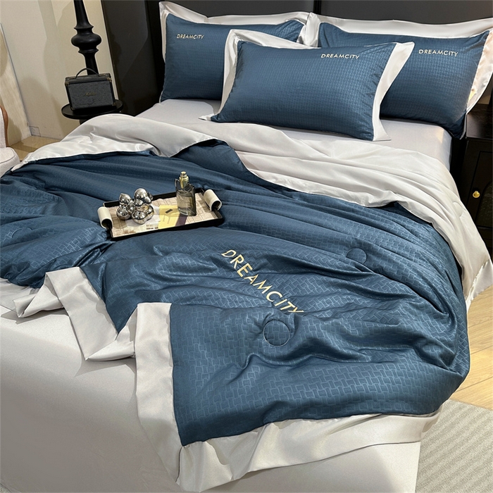 91家纺网 家纺一手货源 找家纺 古吉梦 2024新款水洗真丝提花夏被--迪梦 星空蓝+山灰