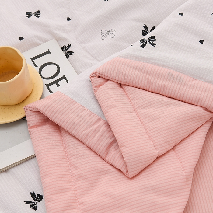 91家纺网 家纺一手货源 找家纺  盈超2024新款A类有氧提花泡泡纱床裙夏被四件套 蝴蝶结