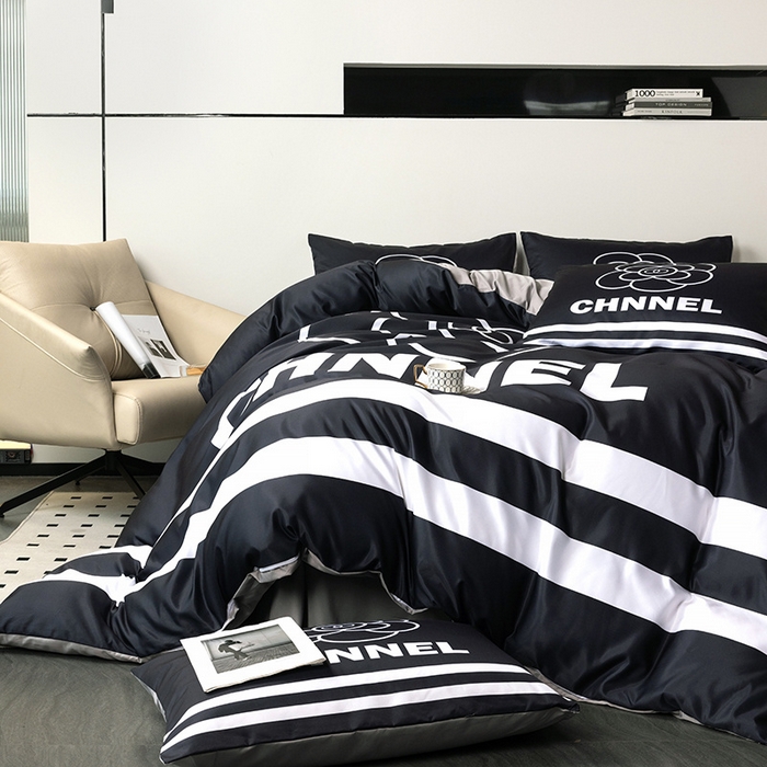 91家纺网 家纺一手货源 找家纺 摩卡家纺 2024新品水洗真丝轻奢系列 山茶-黑