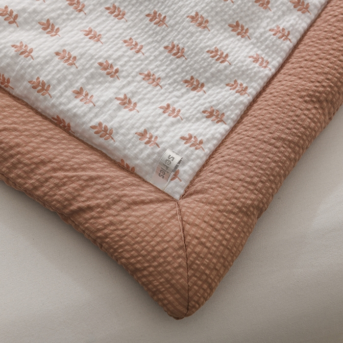 91家纺网 家纺一手货源 找家纺 伊婷人家纺 2024新款泡泡棉印花透气爽肤被 大麦玉色