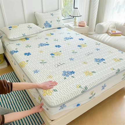 91家纺网 家纺一手货源 找家纺 （总）湘之帛 2024直播新款加厚印花凉感丝乳胶凉席床笠款三件套