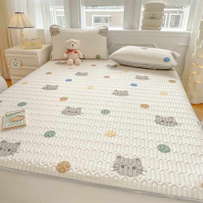 91家纺网 家纺一手货源 找家纺 慕尚家纺 2025新款凉感丝印花乳胶凉席 波点猫