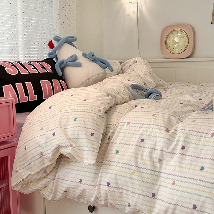 91家纺网 家纺一手货源 找家纺 昔可家纺 2024新款创意枕套全棉波点印花四件套 波纹爱心