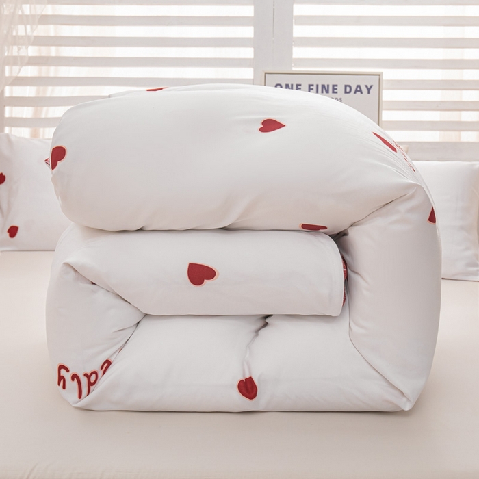 91家纺网 家纺一手货源 找家纺 莎臣豹 2025新款植物羊绒印花四件套 甜蜜蜜