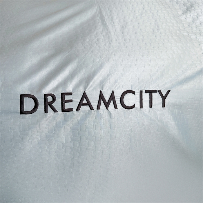 91家纺网 家纺一手货源 找家纺 古吉梦 2024新款水洗真丝提花四件套--迪梦  天空蓝+海青