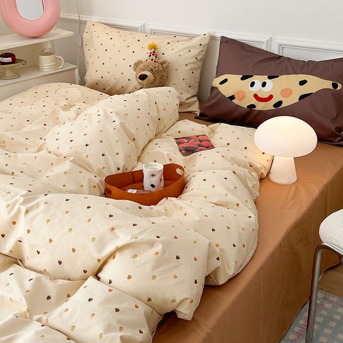 91家纺网 家纺一手货源 找家纺 昔可家纺 2024新款创意枕套全棉波点印花四件套 草莓拿铁