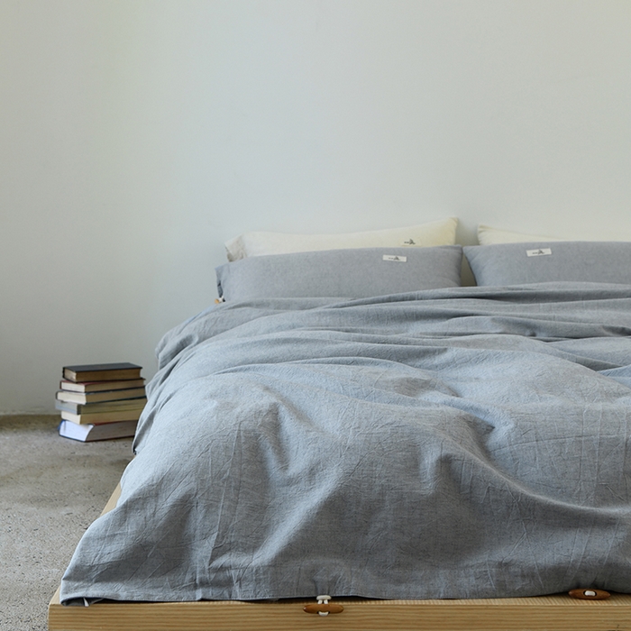 91家纺网 家纺一手货源 找家纺 山舍家居 2024 新款全棉棉麻纯色纽扣四件套 秋蓝