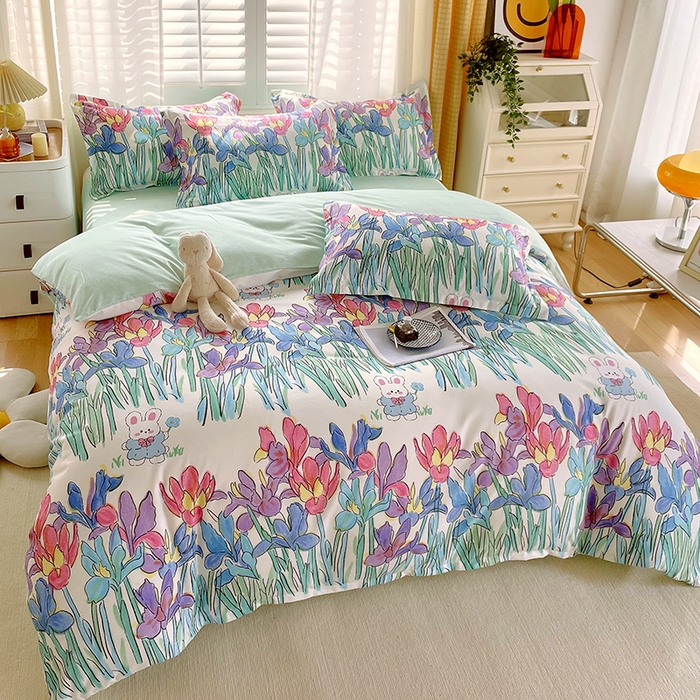 91家纺网 家纺一手货源 找家纺 美宜家 2025新款植物羊绒加厚斜纹磨毛单被套 花丛小兔