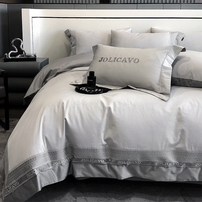 91家纺网 家纺一手货源 找家纺  【2024高端奢品】A类母婴级100支长绒棉四件套重工刺绣轻奢风拼接款澳棉简约床上用品  奥蒂斯-优雅灰