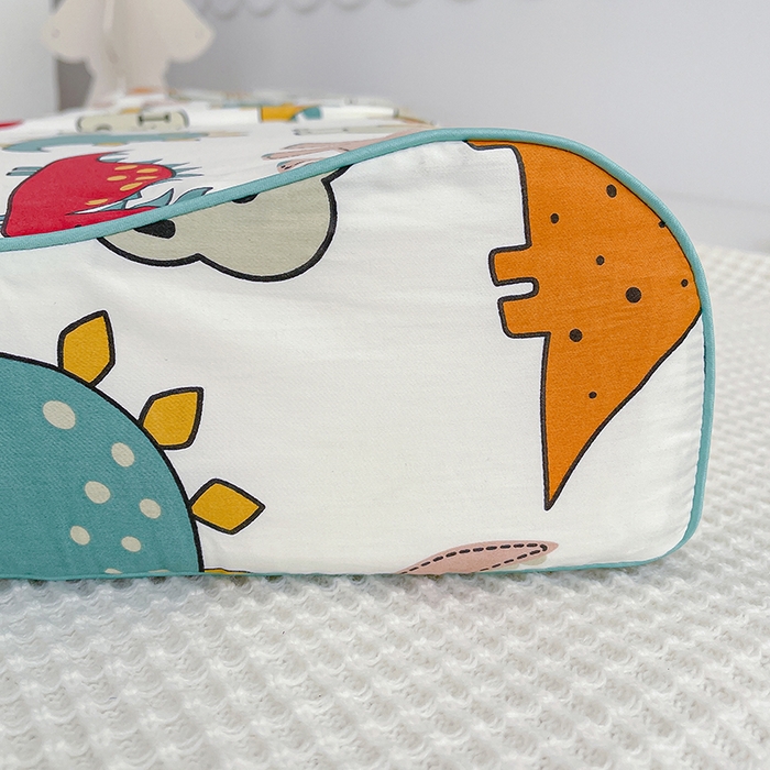 91家纺网 家纺一手货源 找家纺 良佐生活 2024新款全棉贡缎双人乳胶枕枕套 漫步恐龙