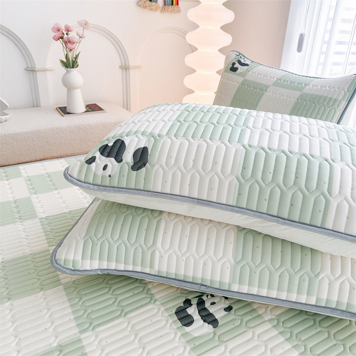 91家纺网 家纺一手货源 找家纺 凌云家纺 2025新款A类凉感丝乳胶枕套 熊猫乐园