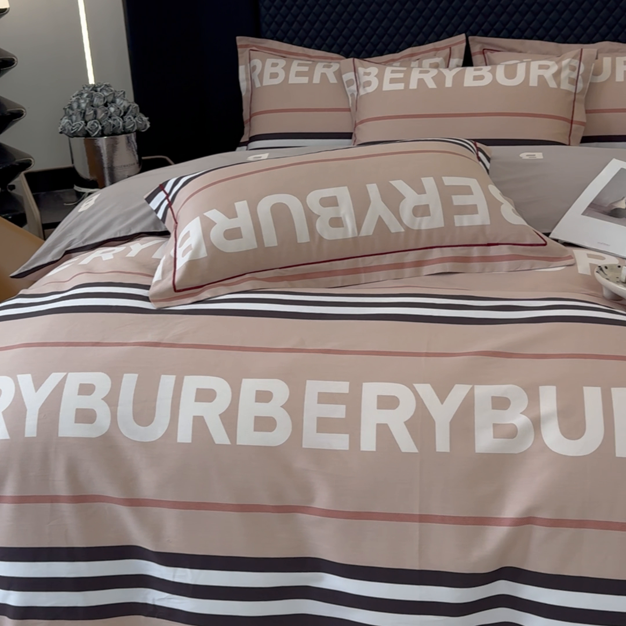 91家纺网 家纺一手货源 找家纺 棉生活 2024新款全棉铂金棉小资系列四件套-巴伯瑞