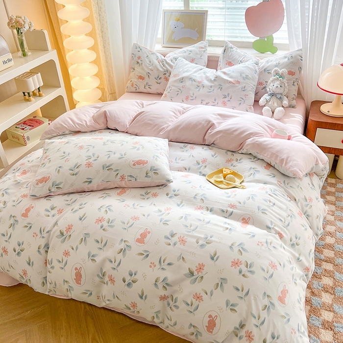 91家纺网 家纺一手货源 找家纺 妖妖家纺 2024新款超柔软糯水洗云朵棉印花四季款四件套 误入花园