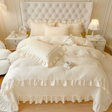 91家纺网 家纺一手货源 找家纺 乐朵家居 法派甜心 全棉水洗棉夹棉床盖四件套VS床单款四件套  白