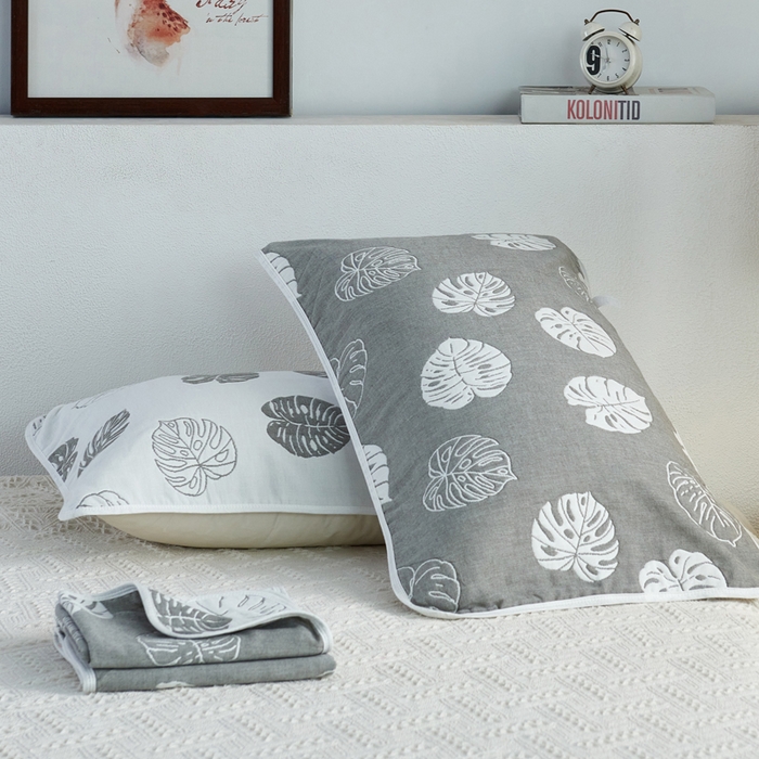 91家纺网 家纺一手货源 找家纺 朴尔2024新款六层纱布全棉循环小花型枕巾50*80cm一对 芭蕉情缘深灰枕巾