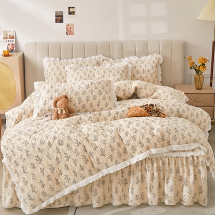 91家纺网 家纺一手货源 找家纺 （总）恋尚 2024新款小竺棉印花夹棉床笠式床裙四件套