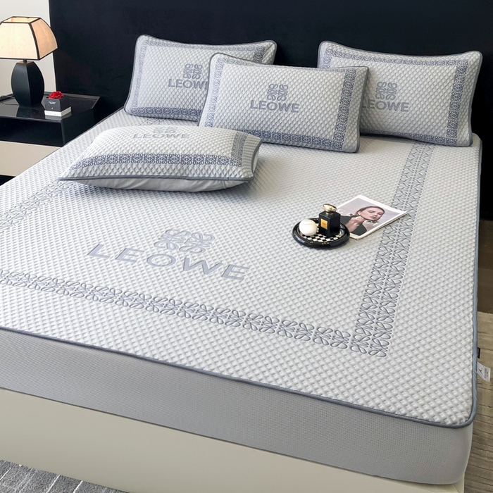 91家纺网 家纺一手货源 找家纺 首尔家纺 2024新款凉豆豆凉席床笠凉感丝凉席大版系列 伊薇-高级灰