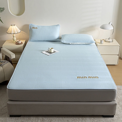 91家纺网 家纺一手货源 找家纺 莱登卡奴 24新款A类抗菌刺绣款冰豆豆凉席床笠款 豆豆床笠-浅蓝