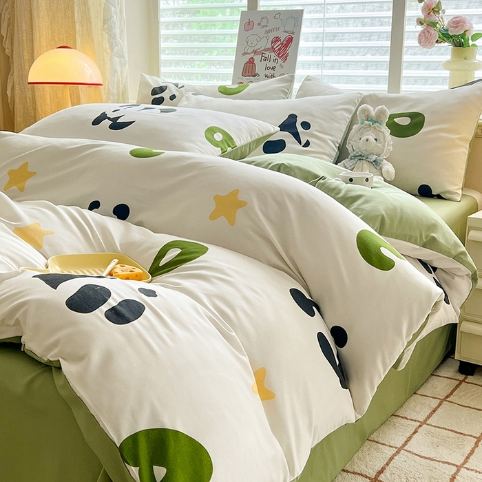 91家纺网 家纺一手货源 找家纺 妖妖家纺 2024新款超柔软糯水洗云朵棉印花四季款四件套 熊猫乐园