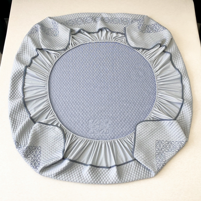 91家纺网 家纺一手货源 找家纺 首尔家纺 2024新款凉豆豆凉席床笠凉感丝凉席大版系列 伊薇-高级灰