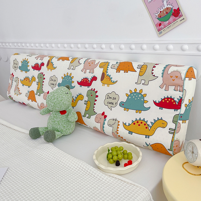 91家纺网 家纺一手货源 找家纺 良佐生活 2024新款全棉贡缎双人乳胶枕枕套 漫步恐龙