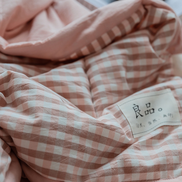91家纺网 家纺一手货源 找家纺 20%大豆纤维 A类水洗棉夏被四件套夏凉空调被北欧良品 蜜粉小格