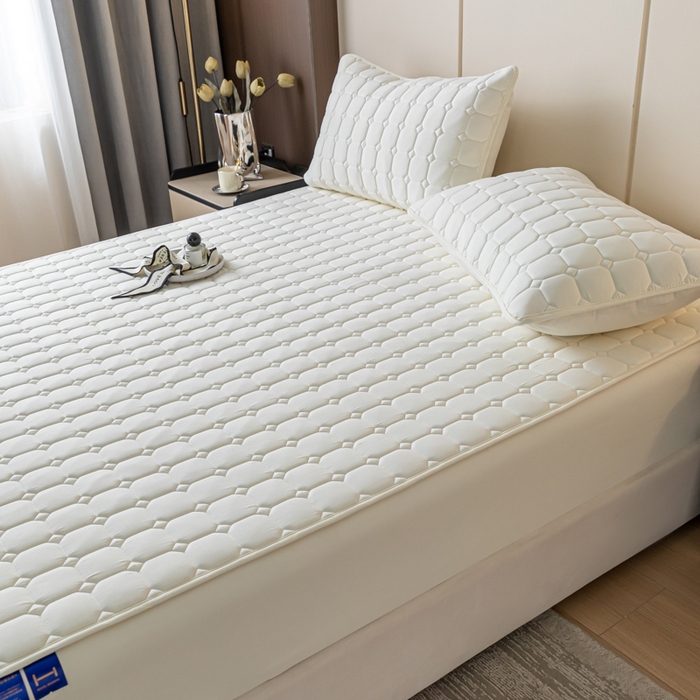 91家纺网 家纺一手货源 找家纺 芬晴家纺   2024新款酒店款夹棉床笠 春华-米白