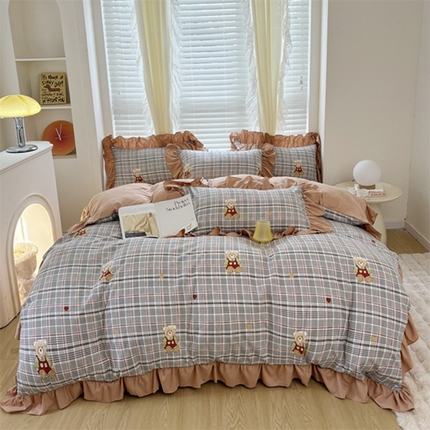 91家纺网 家纺一手货源 找家纺 仟网汇 2024新款韩版糯糯棉花边四件套田园法式 绅士熊