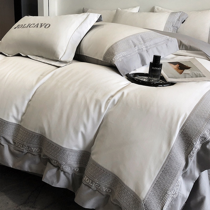 91家纺网 家纺一手货源 找家纺 【2024高端奢品】A类母婴级100支长绒棉四件套重工刺绣轻奢风拼接款澳棉简约床上用品  奥蒂斯-奶昔白