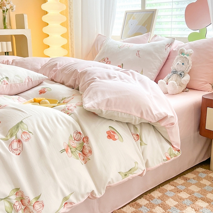 91家纺网 家纺一手货源 找家纺 妖妖家纺 2024新款超柔软糯水洗云朵棉印花四季款四件套 浪漫花开