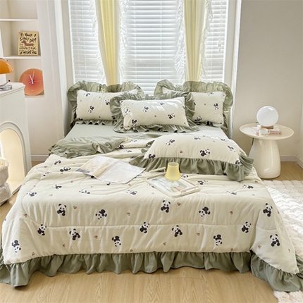 91家纺网 家纺一手货源 找家纺 仟网汇 2024新款韩版糯糯棉花边夏被四件套田园法式 熊猫团团