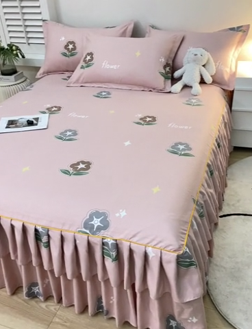 91家纺网 家纺一手货源 找家纺 艾橙 2024新款140克植物羊绒双边单床裙 恋爱笔记