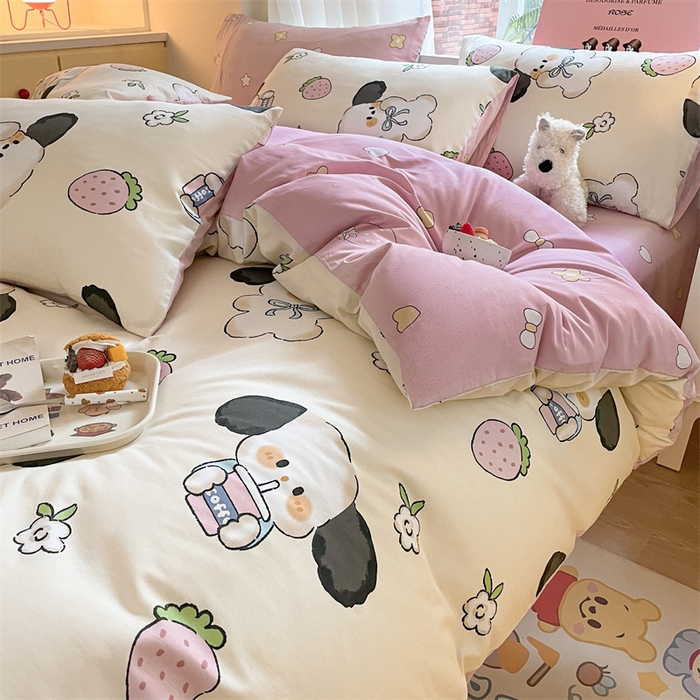 91家纺网 家纺一手货源 找家纺 798家纺 2025新款全棉13070印花四件套 草莓狗