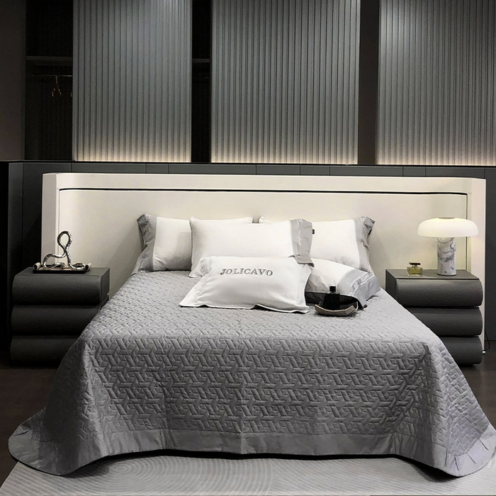 91家纺网 家纺一手货源 找家纺 【2024高端奢品】A类母婴级100支长绒棉四件套重工刺绣轻奢风拼接款澳棉简约床上用品  奥蒂斯-奶昔白