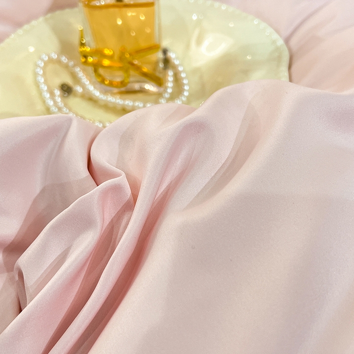 91家纺网 家纺一手货源 找家纺 艾米家居 2025水洗真丝鱼鳞边艾琳系列 艾琳粉