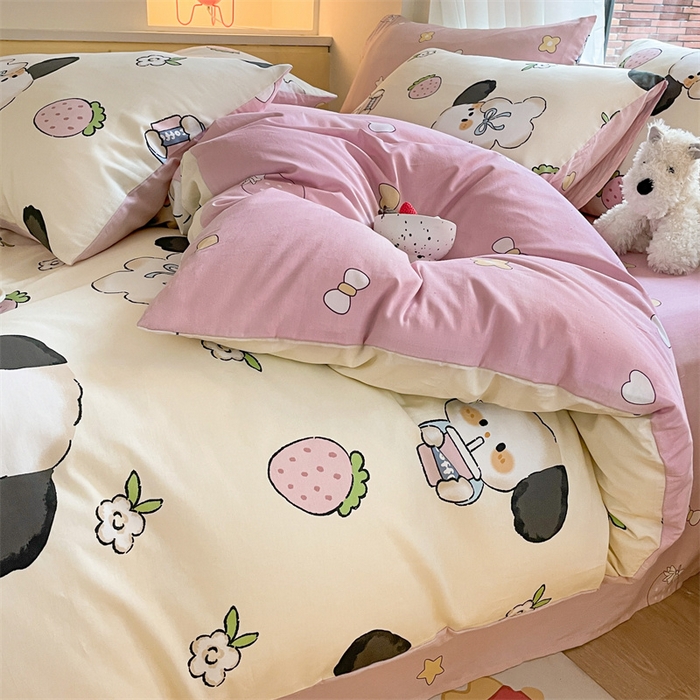 91家纺网 家纺一手货源 找家纺 798家纺 2025新款全棉13070印花四件套 草莓狗