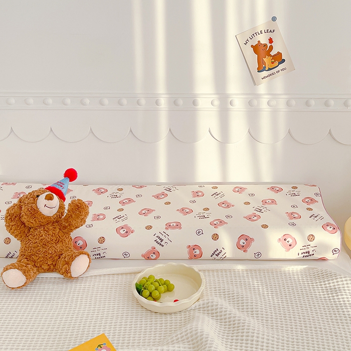 91家纺网 家纺一手货源 找家纺 良佐生活 2024新款全棉贡缎双人乳胶枕枕套 饼干熊粉