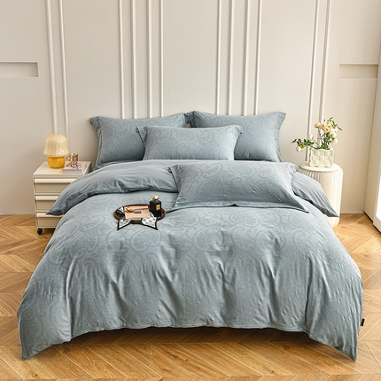 91家纺网 家纺一手货源 找家纺 金艾草 2024新款水洗全棉浮雕提花床盖四件套 圣罗纳-灰
