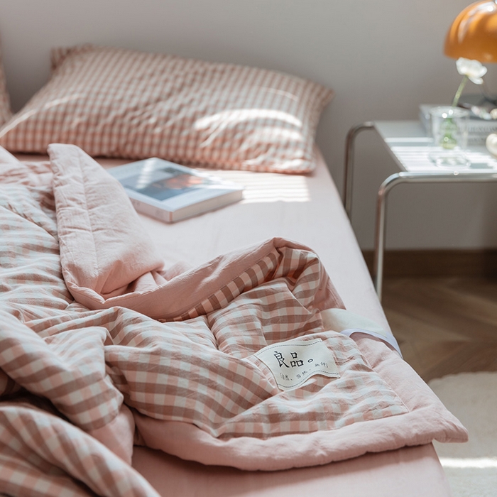 91家纺网 家纺一手货源 找家纺 20%大豆纤维 A类水洗棉夏被四件套夏凉空调被北欧良品 蜜粉小格