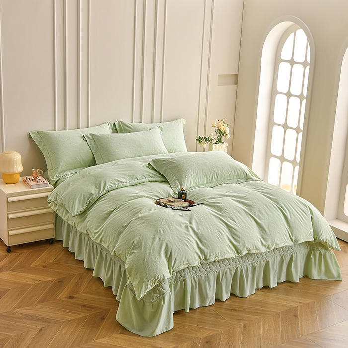 91家纺网 家纺一手货源 找家纺 金艾草 2024新款水洗全棉浮雕提花床盖四件套 罗曼-浅绿