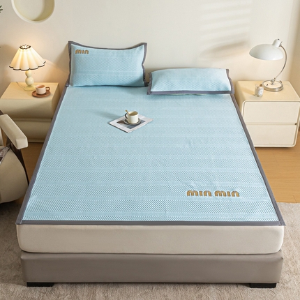 91家纺网 家纺一手货源 找家纺 莱登卡奴 24新款A类抗菌刺绣款冰豆豆凉席床席款 豆豆床席-浅蓝