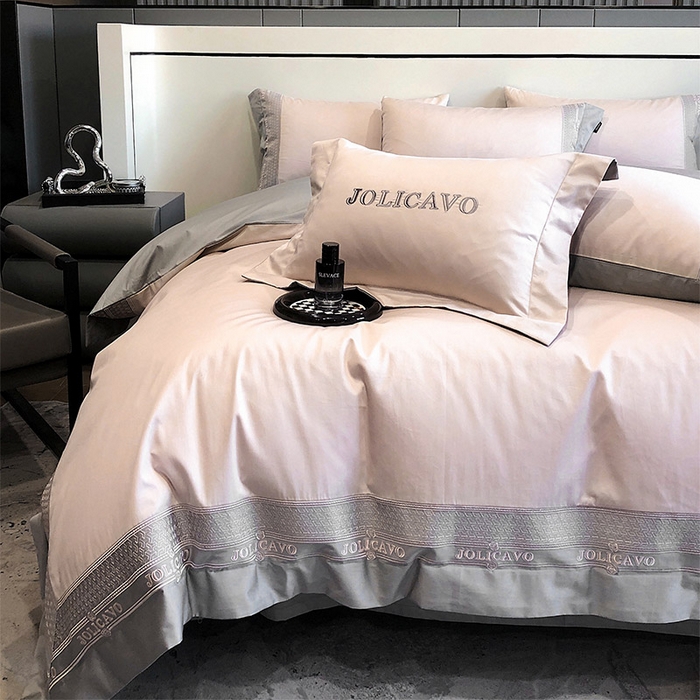 91家纺网 家纺一手货源 找家纺  【2024高端奢品】A类母婴级100支长绒棉四件套重工刺绣轻奢风拼接款澳棉简约床上用品   奥蒂斯-玉珠粉