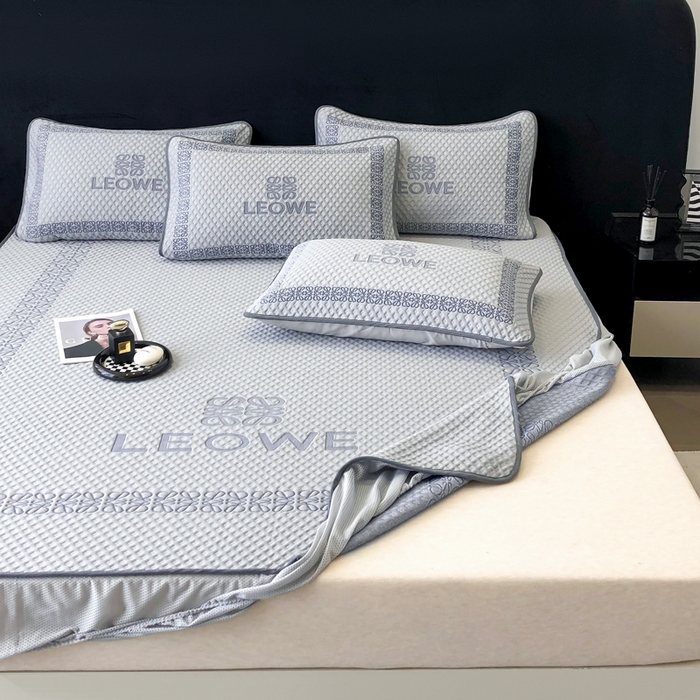 91家纺网 家纺一手货源 找家纺 首尔家纺 2024新款凉豆豆凉席床笠凉感丝凉席大版系列 伊薇-高级灰