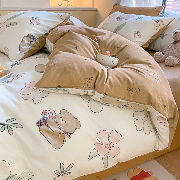 91家纺网 家纺一手货源 找家纺 798家纺 2025新款全棉13070印花四件套 花朵熊