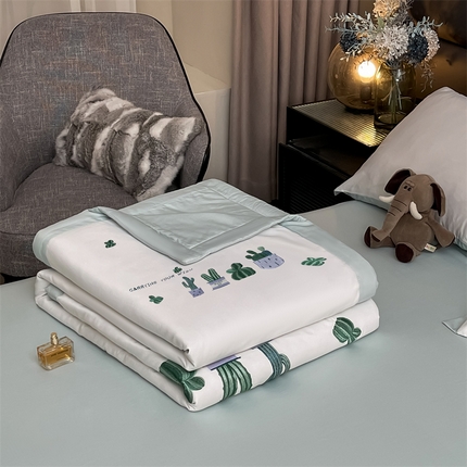 91家纺网 家纺一手货源 找家纺 兄弟坊 2025新款莱赛尔兰精天丝刺绣夏被四件套 仙人掌-白