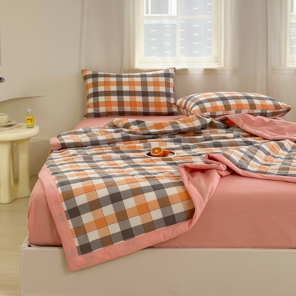 91家纺网 家纺一手货源 找家纺 棉邦 2024新款全棉水洗棉色织夏被四件套 桔方格粉