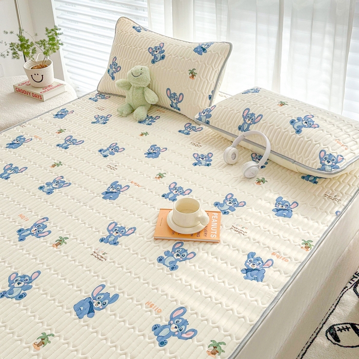 91家纺网 家纺一手货源 找家纺 贝扬思家纺 2024新款BYS凉感丝乳胶凉席 小怪物